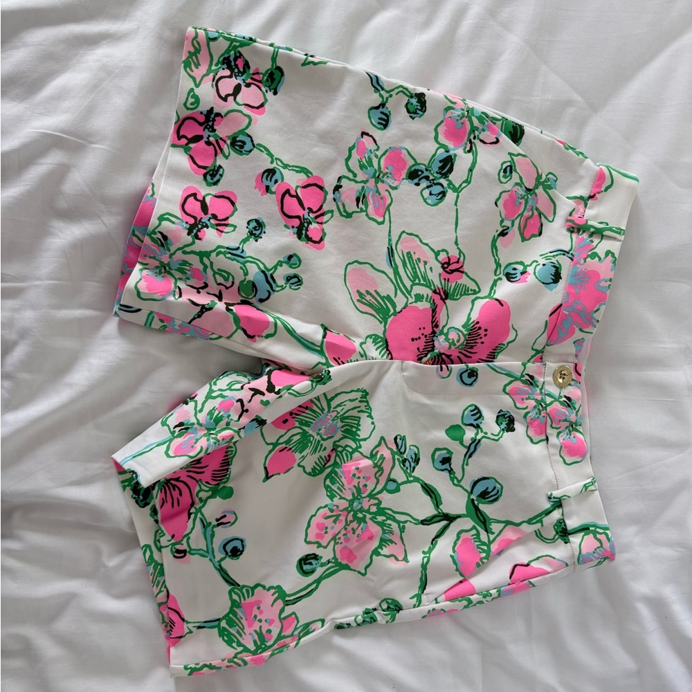 Lilly Pulitzer 7 inch High Rise Gretchen shorts - Picture 2 of 6